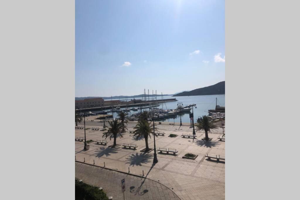 Appartamento Incantevole La Maddalena Vista Mare Codice Iun Q5459 المظهر الخارجي الصورة